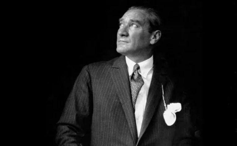 mustafa-kemal-atatürk-ile-ilgili-kitaplar